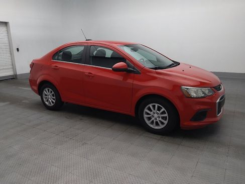 Used 2017 Chevrolet Sonic LT w/ Convenience Package FWD image 11