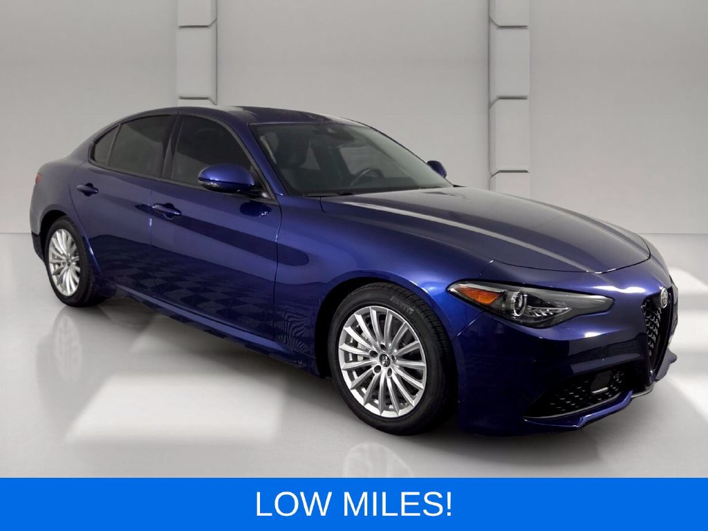 Used 2022 Alfa Romeo Giulia Sprint RWD image 2