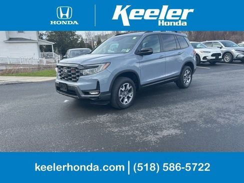 Used 2023 Honda Passport TrailSport image 1