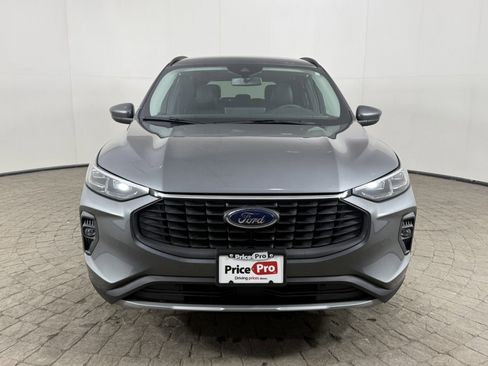Certified 2025 Ford Escape Platinum AWD/4WD image 2