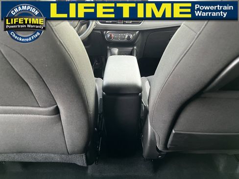 Certified 2025 Chevrolet TrailBlazer LT image 27