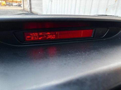 Used 2015 MAZDA MAZDA5 Sport image 41