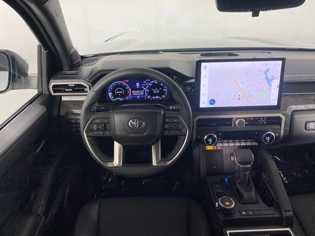 Used 2026 Toyota Tacoma Limited AWD/4WD image 17