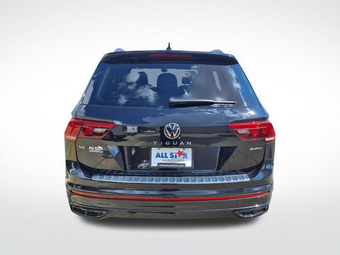 Used 2024 Volkswagen Tiguan SE R-Line FWD image 7
