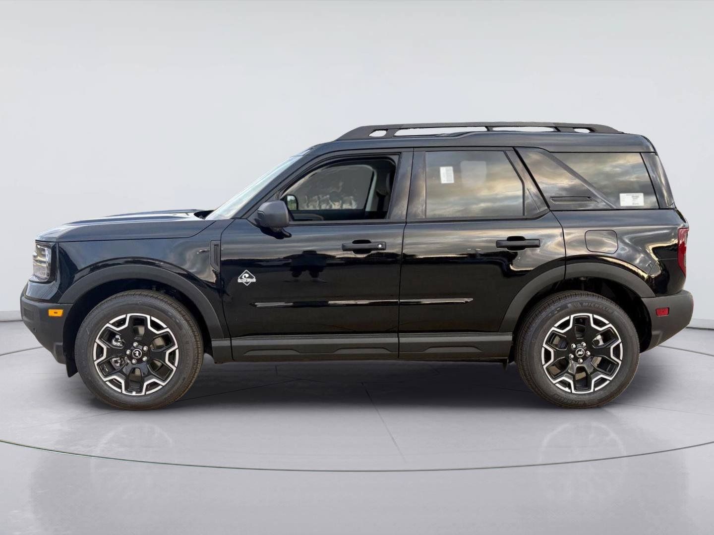 New 2026 Ford Bronco Sport Outer Banks w/ Outer Banks Tech Package+ AWD/4WD image 2