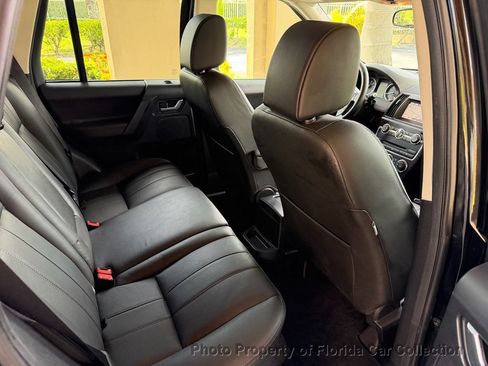 Used 2014 Land Rover LR2 AWD/4WD image 33