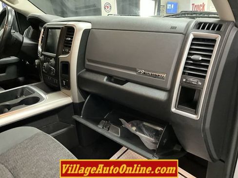 Used 2017 RAM 1500 Big Horn AWD/4WD image 39