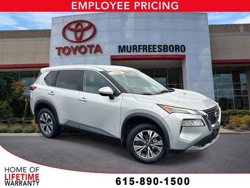 Used 2023 Nissan Rogue SV FWD image 1