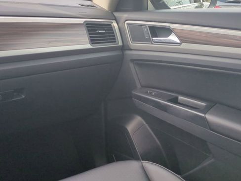 Used 2021 Volkswagen Atlas SE w/ Panoramic Sunroof Package AWD/4WD image 21