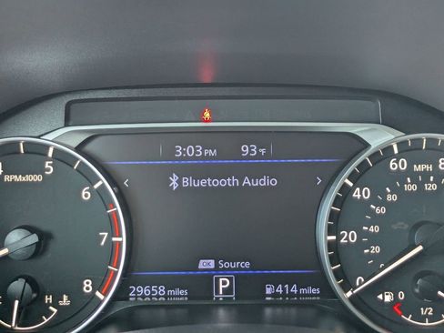 Used 2025 Nissan Altima 2.5 SV FWD image 16