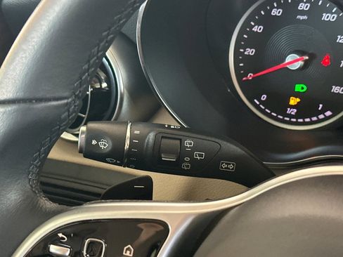 Certified 2022 Mercedes-Benz GLC 300 4MATIC image 33