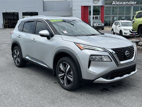 Used 2023 Nissan Rogue Platinum w/ Platinum Premium Package AWD/4WD image 1