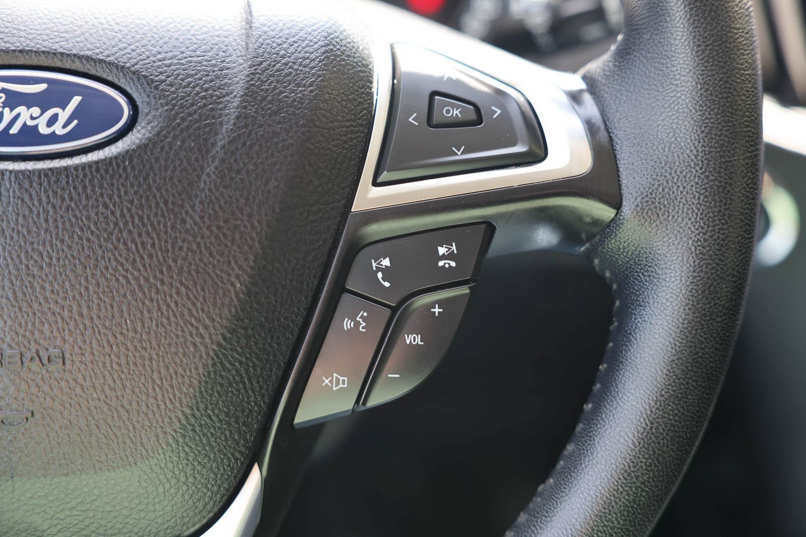 Used 2024 Ford Edge SEL w/ Convenience Package AWD/4WD image 14