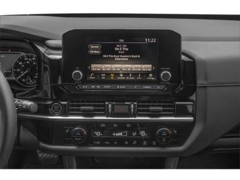 Used 2025 Nissan Pathfinder SV AWD/4WD image 10