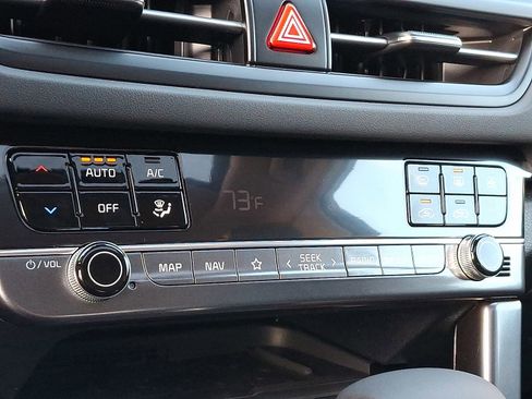 New 2026 Kia Seltos EX image 9