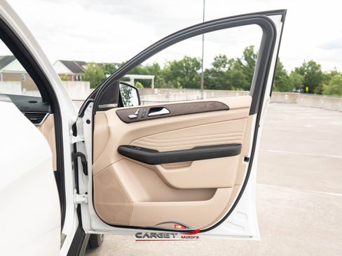 Used 2017 Mercedes-Benz GLE 43 AMG 4MATIC image 41