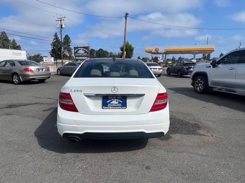 Used 2014 Mercedes-Benz C 250 Sedan image 36