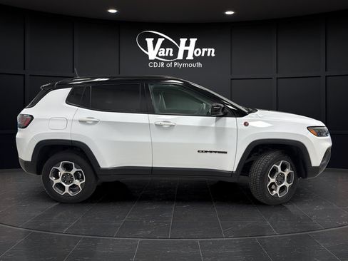 Used 2022 Jeep Compass Trailhawk w/ Trailhawk Elite Group AWD/4WD image 8