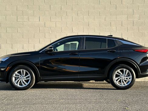 Certified 2024 Buick Envista Preferred w/ Advanced Safety Package image 7