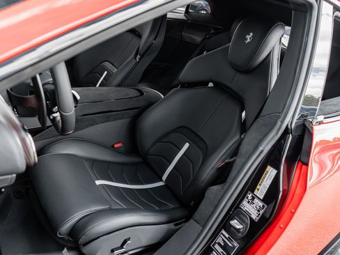Used 2026 Ferrari Purosangue AWD/4WD image 26