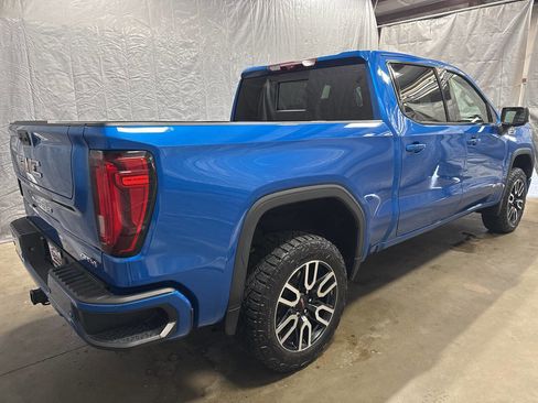 Used 2024 GMC Sierra 1500 AT4 w/ Technology Package AWD/4WD image 6
