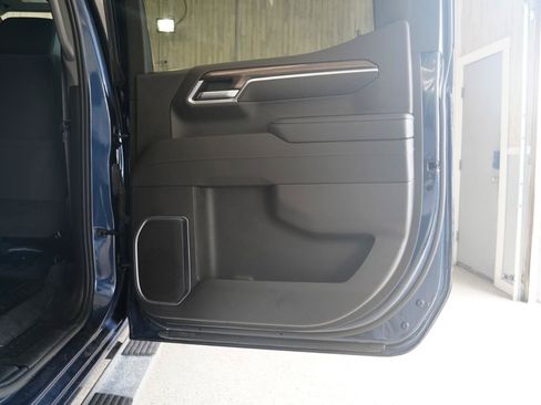 Used 2022 Chevrolet Silverado 1500 LT AWD/4WD image 36