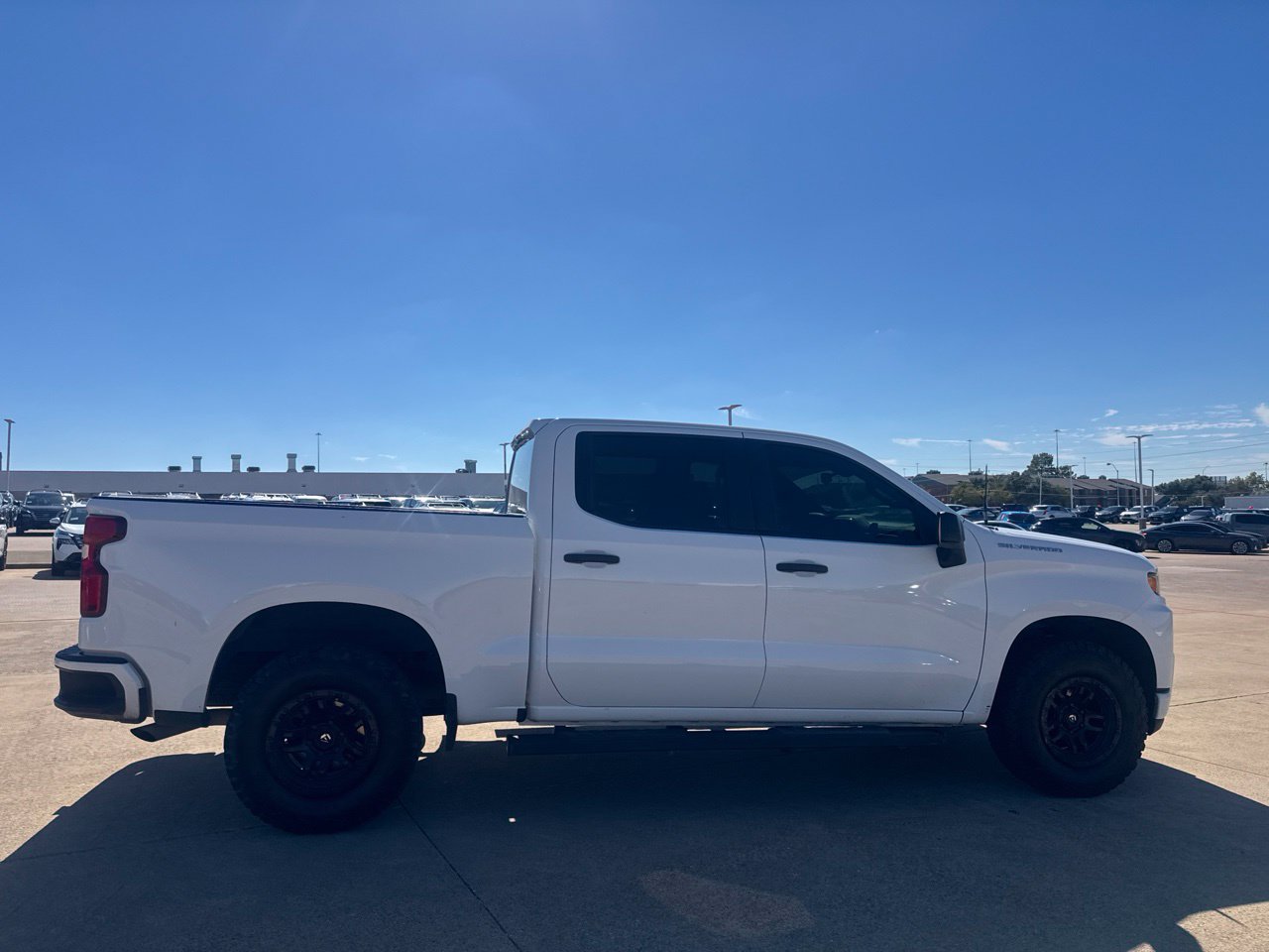Used 2021 Chevrolet Silverado 1500 Custom RWD image 28