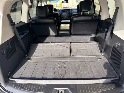 Used 2012 INFINITI QX56 2WD w/ Deluxe Touring Pkg image 29