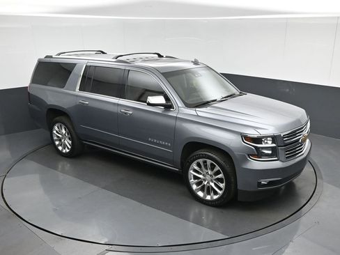 Used 2019 Chevrolet Suburban Premier w/ Premier Plus Edition AWD/4WD image 69