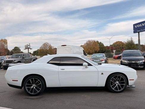 Used 2018 Dodge Challenger R/T Scat Pack image 7
