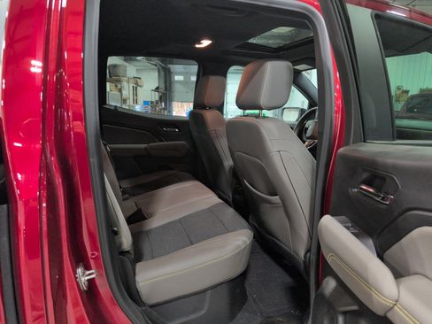 Used 2024 Chevrolet Colorado ZR2 image 12