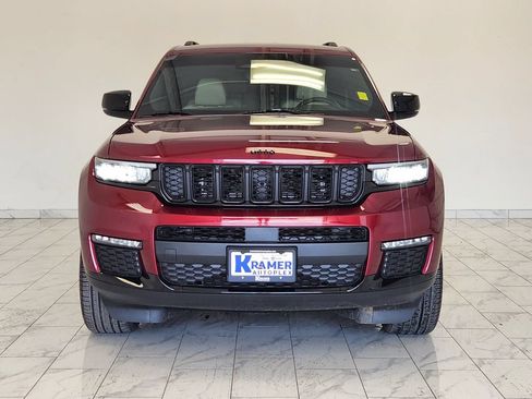 Used 2025 Jeep Grand Cherokee L Limited w/ Black Appearance Package RWD image 2