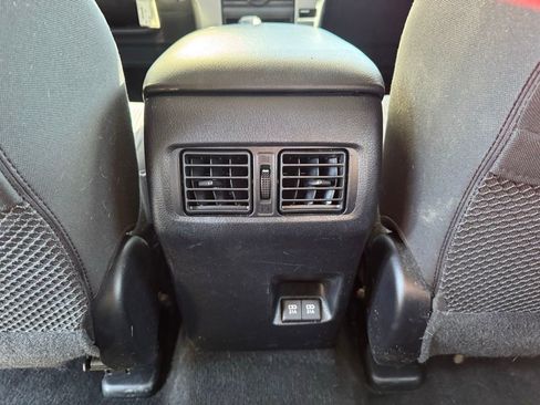 Used 2020 Toyota 4Runner SR5 AWD/4WD image 9