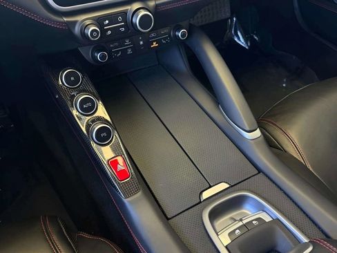 Used 2018 Ferrari GTC4Lusso T image 10