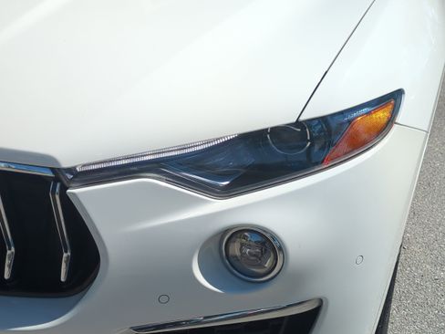 Used 2022 Maserati Levante GT image 10