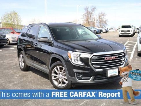Used 2024 GMC Terrain SLT AWD/4WD image 2