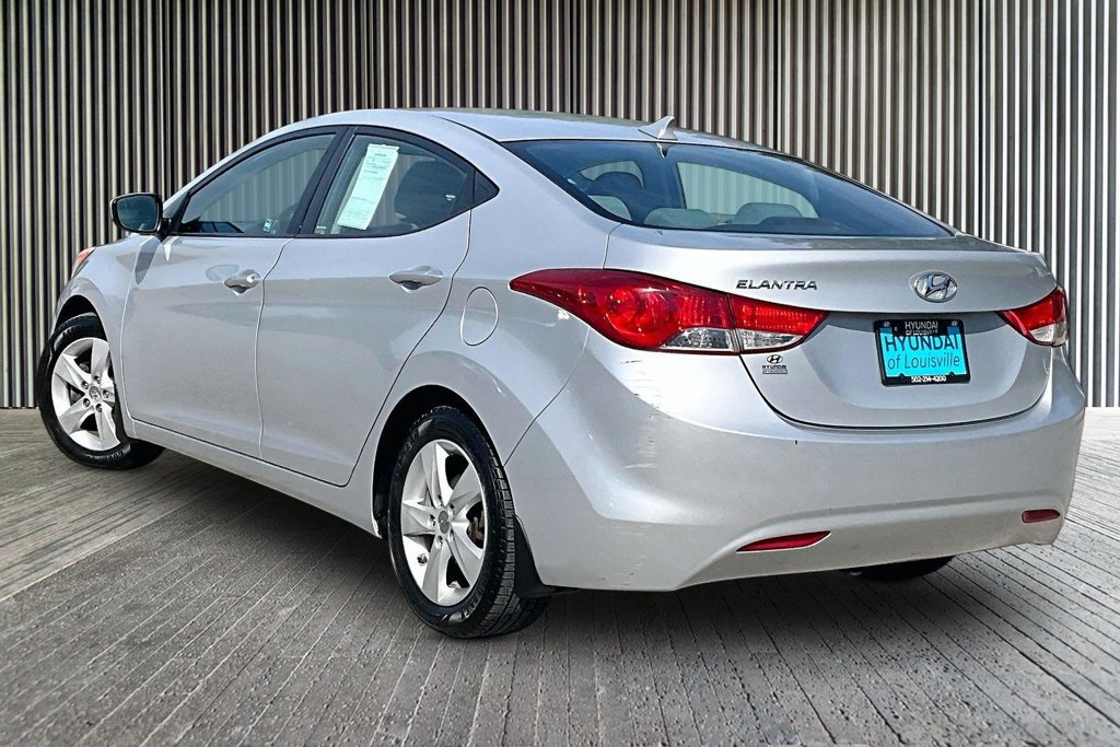 Used 2013 Hyundai Elantra GLS w/ Preferred Pkg FWD image 3