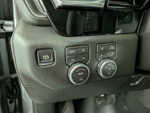 New 2026 GMC Sierra 1500 Elevation w/ Elevation Premium Package AWD/4WD image 17