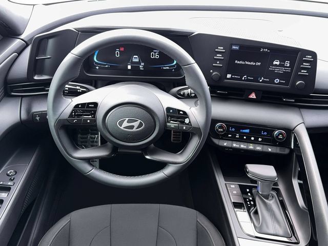 New 2026 Hyundai Elantra SEL Sport Premium w/ Cargo Package FWD image 17