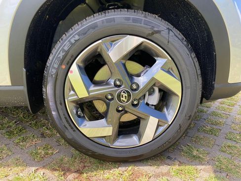 New 2026 Hyundai Venue SEL FWD image 9