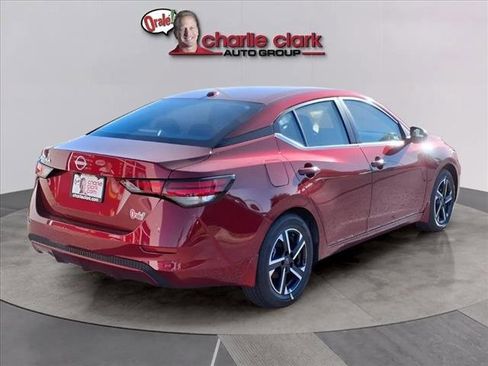 New 2025 Nissan Sentra SV image 5