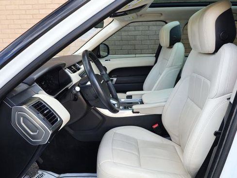 Used 2018 Land Rover Range Rover Sport HSE image 16