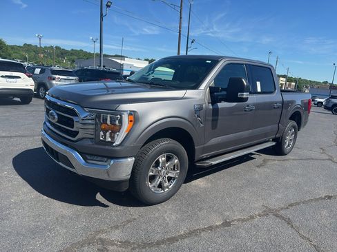 Used 2022 Ford F150 XLT w/ Equipment Group 302A High AWD/4WD image 7
