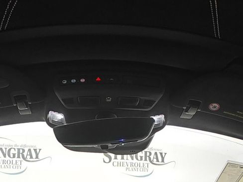 Used 2025 Chevrolet Corvette Stingray Premium Cpe w/ Z51 Performance Package RWD image 17