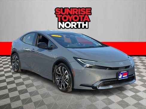 Certified 2023 Toyota Prius Prime FWD image 1