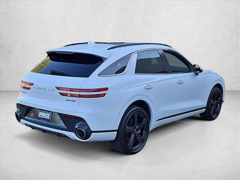Used 2022 Genesis GV70 3.5T Sport w/ Sport Prestige Package AWD/4WD image 5