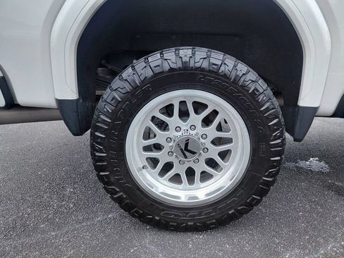 Used 2024 GMC Sierra 3500 Denali w/ Denali Reserve Package AWD/4WD image 5