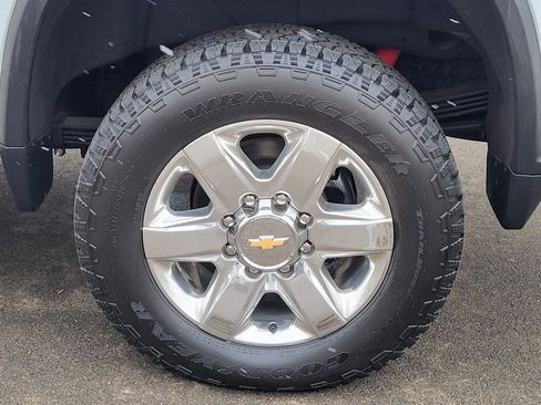 Certified 2022 Chevrolet Silverado 2500 LTZ w/ LTZ Plus Package image 15