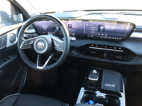 New 2026 Buick Enclave Avenir w/ Super Cruise Package image 10