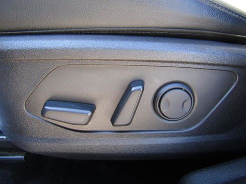 Used 2023 Kia Sportage EX image 12